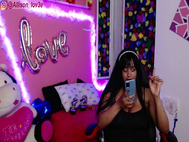 Live sex webcam photo for Allison_lov #272258978