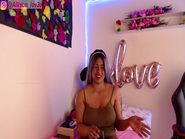 Live sex webcam photo for Allison_lov #272632588