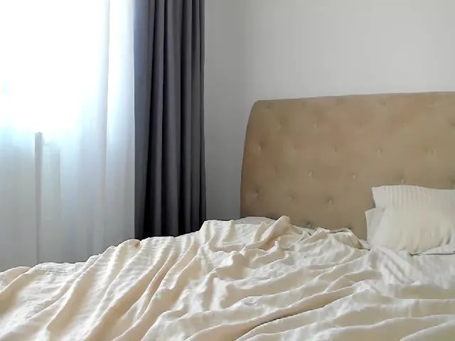 Live sex webcam photo for AlyMiss #274602299