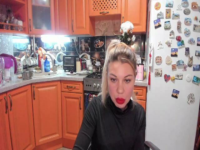 Live sex webcam photo for AmUrMistress #272402185