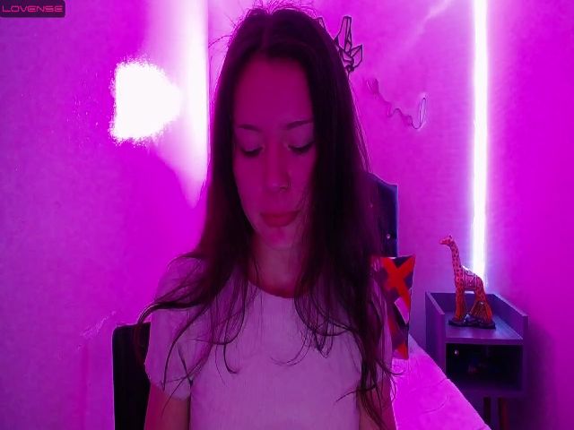 Live sex webcam photo for AmberCollins_ #274284996