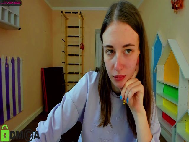 Live sex webcam photo for AmberJyn #274623910