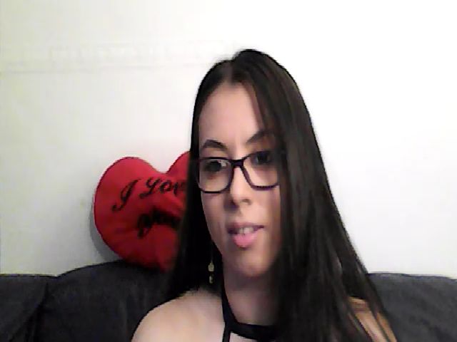 Live sex webcam photo for AmbraJones #273752269