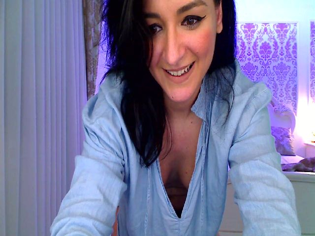 Live sex webcam photo for AmeliaNaked #272836831