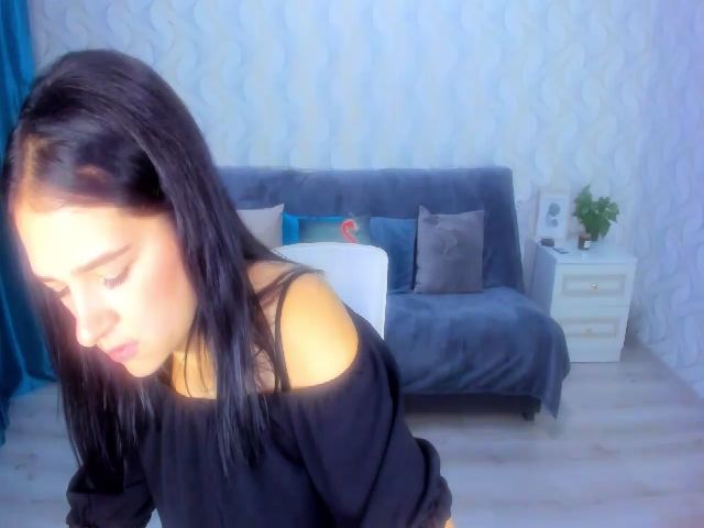 Live sex webcam photo for Amelia_love9 #274201625