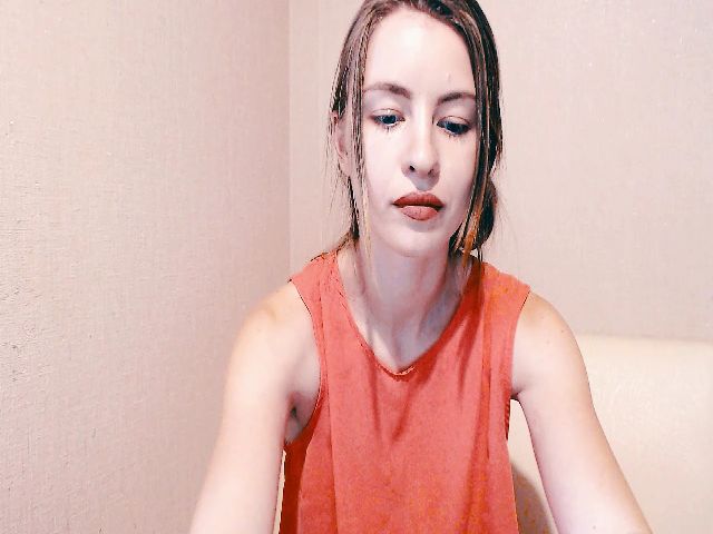 Live sex webcam photo for Amelie_Le #274021281