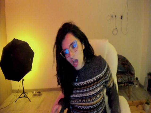 Live sex webcam photo for Amelie_moon_ #273986220