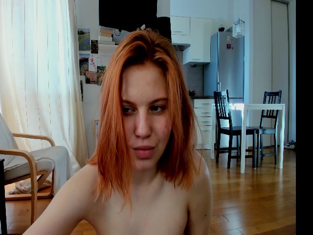 Live sex webcam photo for Amellii #273020358