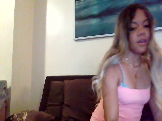 Live sex webcam photo for AmethystAniya #275176108