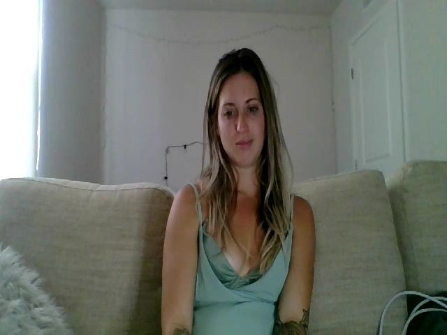 Live sex webcam photo for Amethyst_Gem #274607432