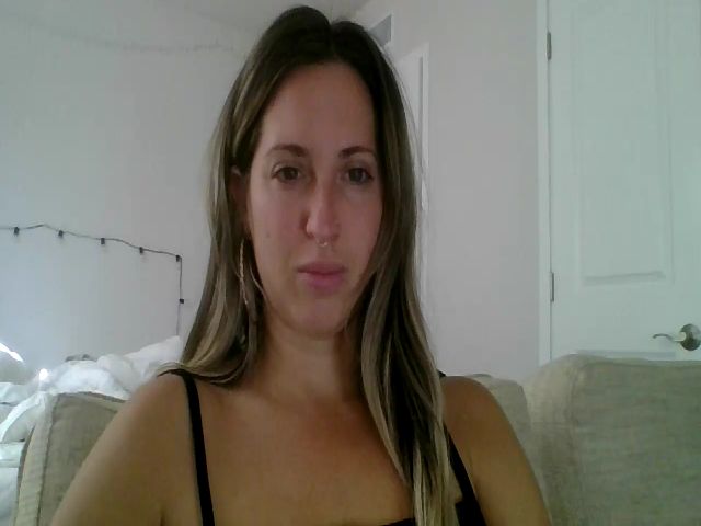 Live sex webcam photo for Amethyst_Gem #274667293