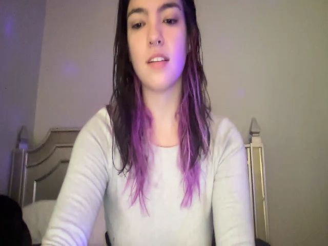 Live sex webcam photo for Amethystbby69 #274141295