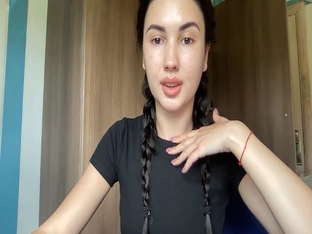 Live sex webcam photo for Amoor_ #273561900