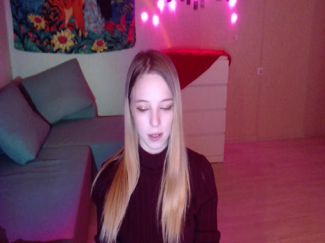 Live sex webcam photo for AmyLime #271799609