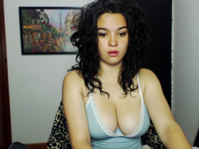 Live sex webcam photo for AmyMoore_1 #271916914