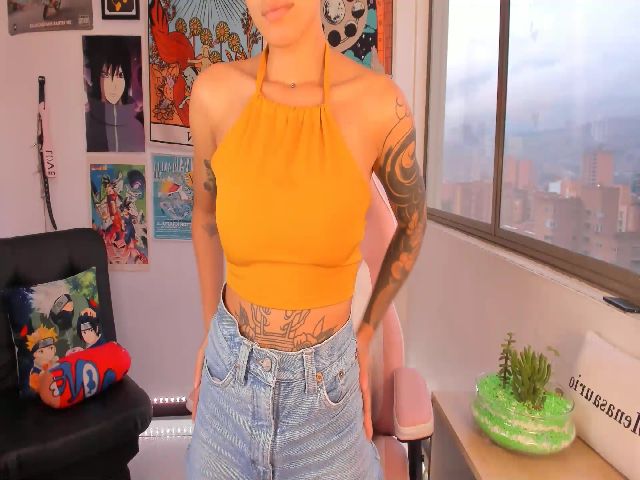 Live sex webcam photo for AmyWinne #271913240