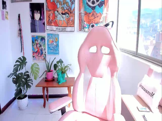 Live sex webcam photo for AmyWinne #272517088