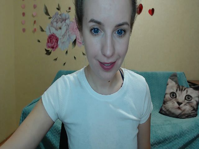 Live sex webcam photo for Amy_CuteBambi #272437871