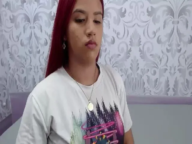 Live sex webcam photo for Amy_Slutty #271887600