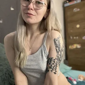 Live sex webcam photo for Anaaimey #278250943