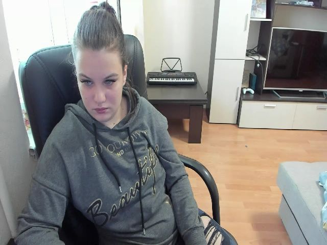 Live sex webcam photo for Anabel2001 #273600977