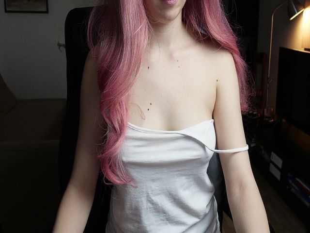 Live sex webcam photo for Anais_N #272349654