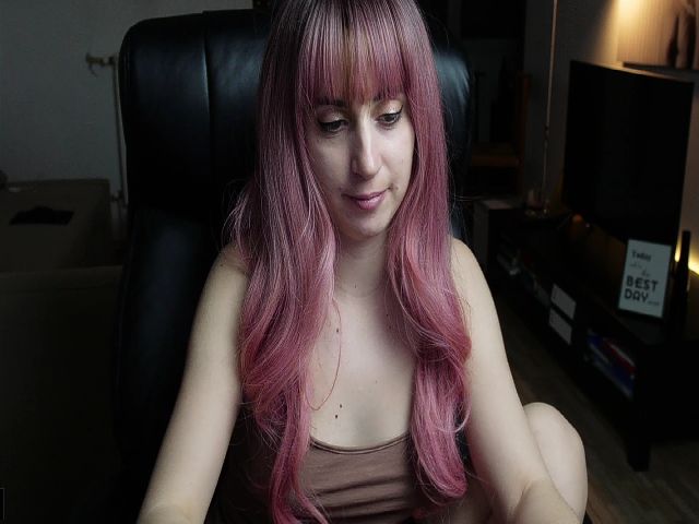 Live sex webcam photo for Anais_N #272403441