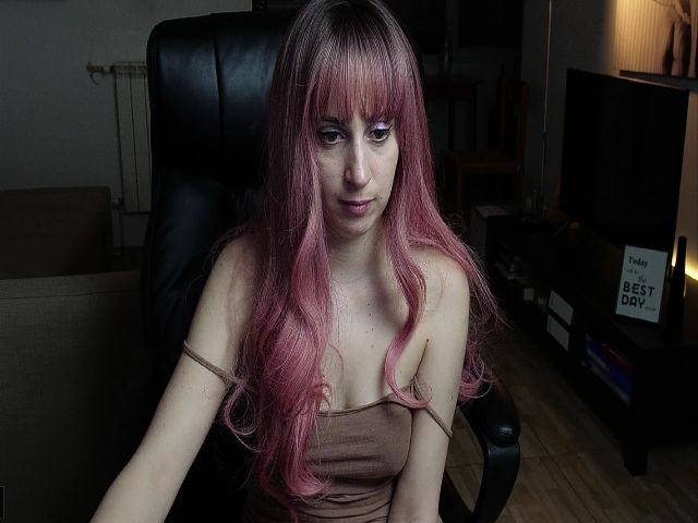 Live sex webcam photo for Anais_N #272444795