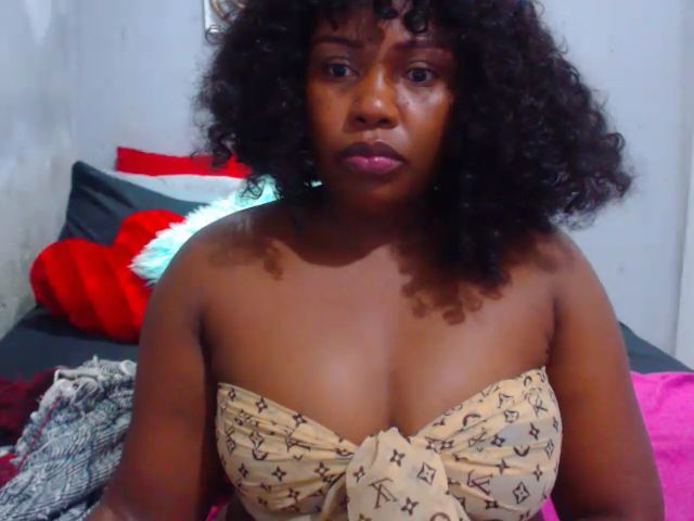 Live sex webcam photo for Analteen19xx #272839221