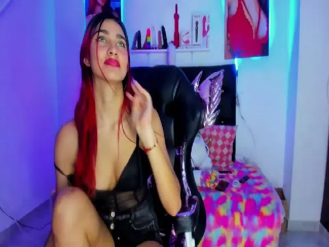 Live sex webcam photo for Anastasia_180 #272462005