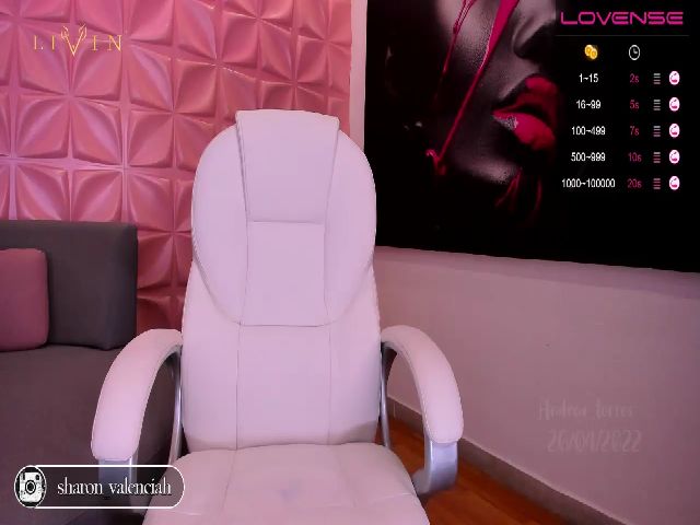 Live sex webcam photo for Andrea_T #273189745