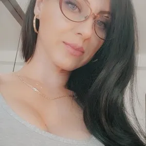 Live sex webcam photo for Andreea__ #290535613