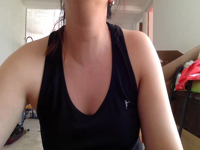 Live sex webcam photo for Andy04062010 #272857180