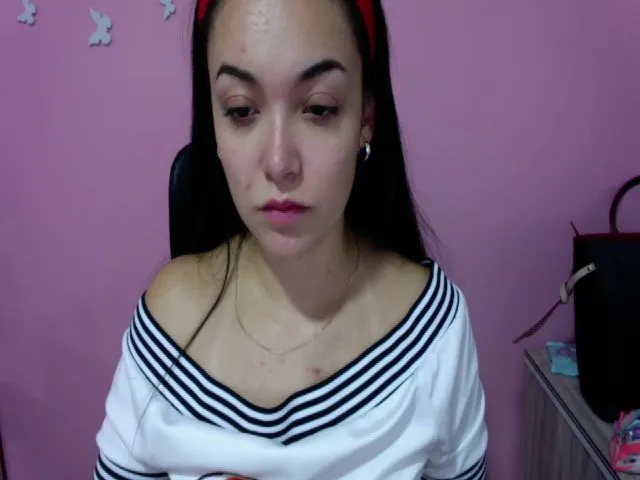 Live sex webcam photo for Angel98_ #271697484