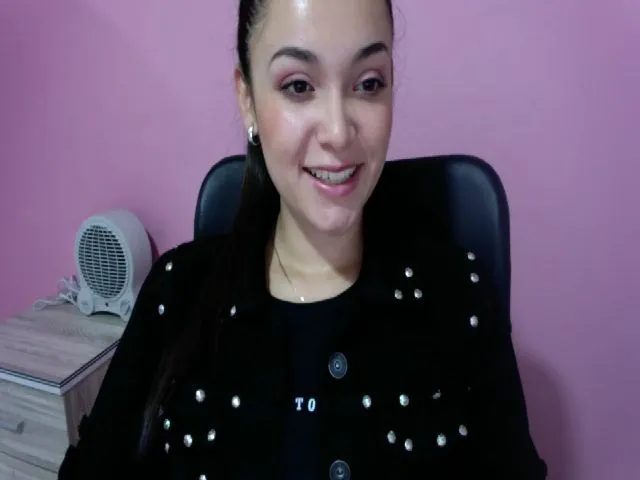 Live sex webcam photo for Angel98_ #271801903