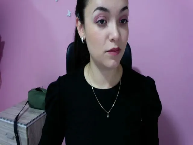 Live sex webcam photo for Angel98_ #271908560