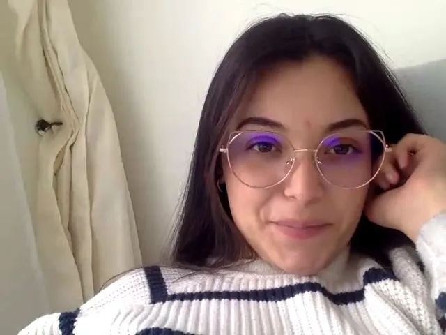 Live sex webcam photo for Angel98_ #272245559