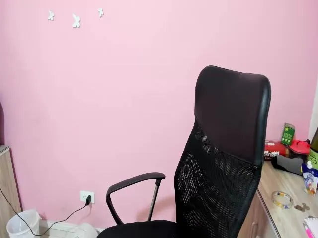 Live sex webcam photo for Angel98_ #272282907