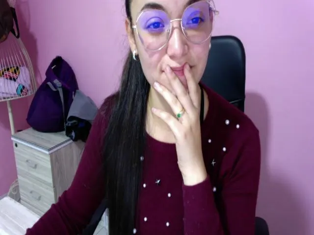 Live sex webcam photo for Angel98_ #272351758