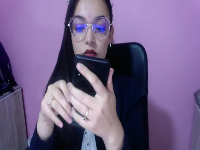 Live sex webcam photo for Angel98_ #272372476