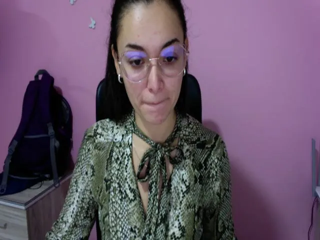 Live sex webcam photo for Angel98_ #272743382