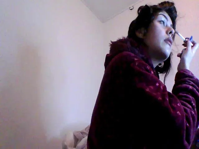 Live sex webcam photo for AngelDelight6 #272292577