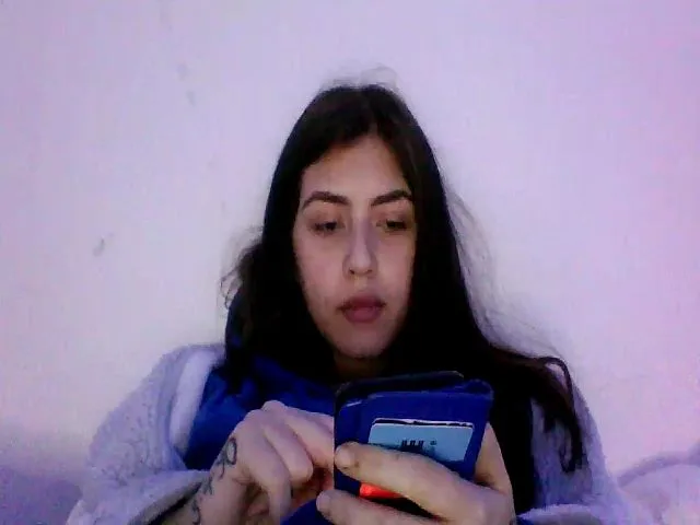 Live sex webcam photo for AngelDelight6 #272498262