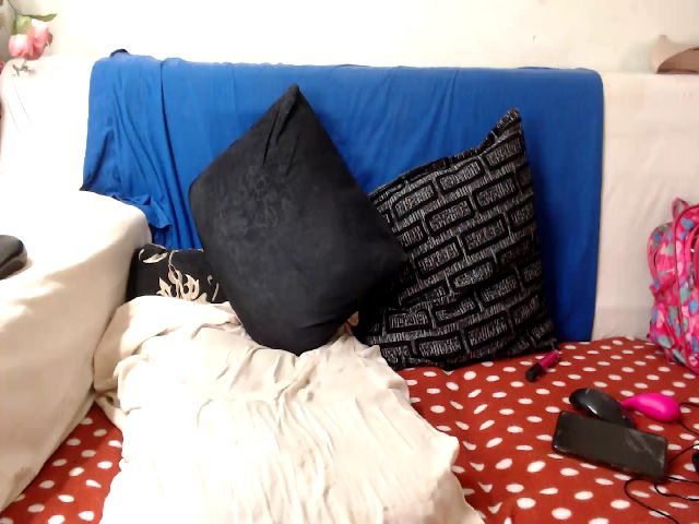 Live sex webcam photo for AngelEbony21 #271857030