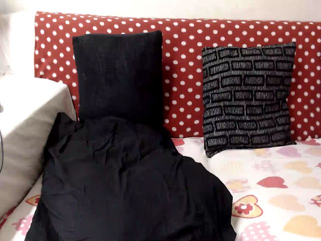 Live sex webcam photo for AngelEbony21 #272138387