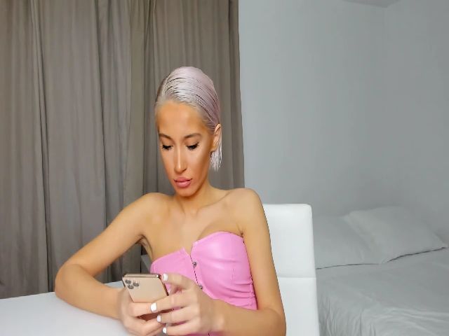 Live sex webcam photo for AngelEnergyC #272282541