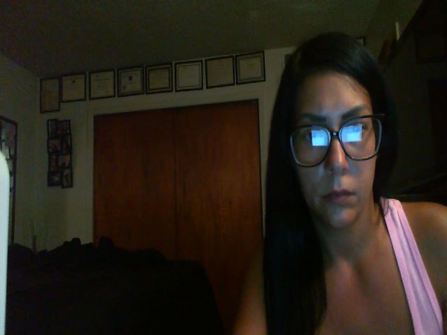 Live sex webcam photo for Angel_Marie1 #273998364