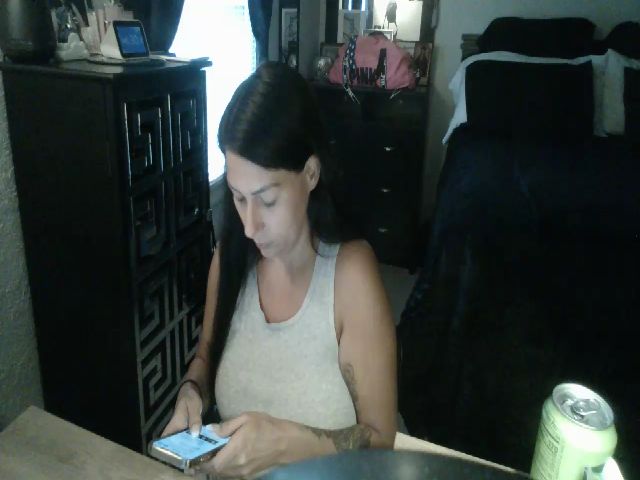 Live sex webcam photo for Angel_Marie1 #274071557