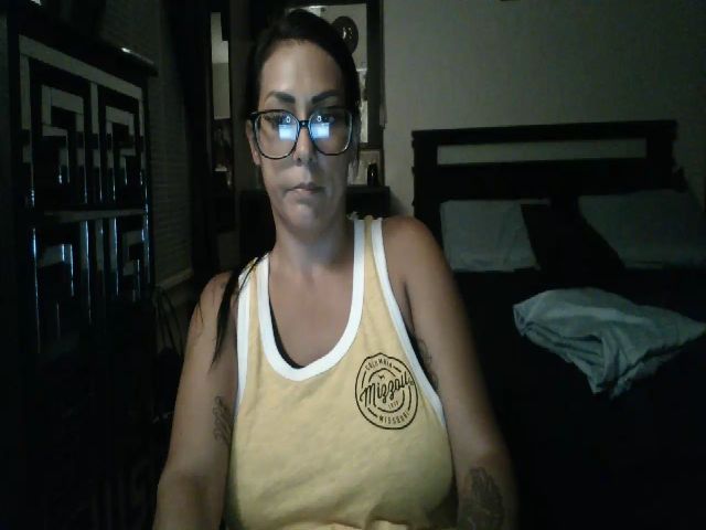 Live sex webcam photo for Angel_Marie1 #274234988