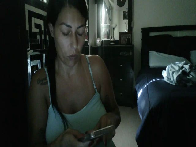 Live sex webcam photo for Angel_Marie1 #274402165